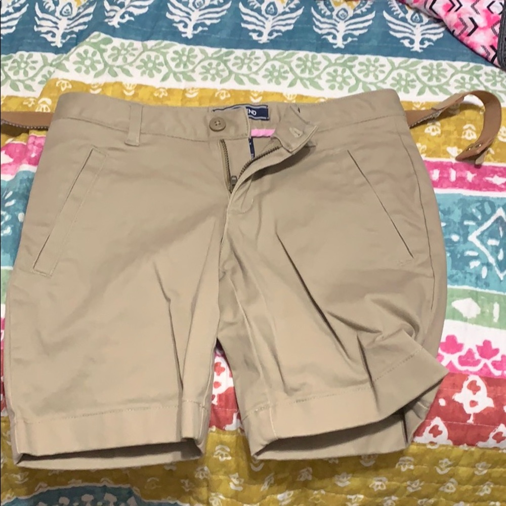 🧸Khaki Pants + Belt🧸